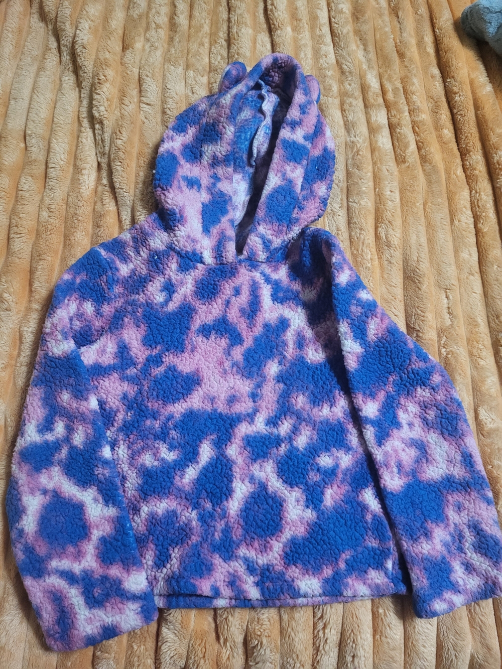 Harper Canyon Plush Hooded Pullover in Blue and Pink